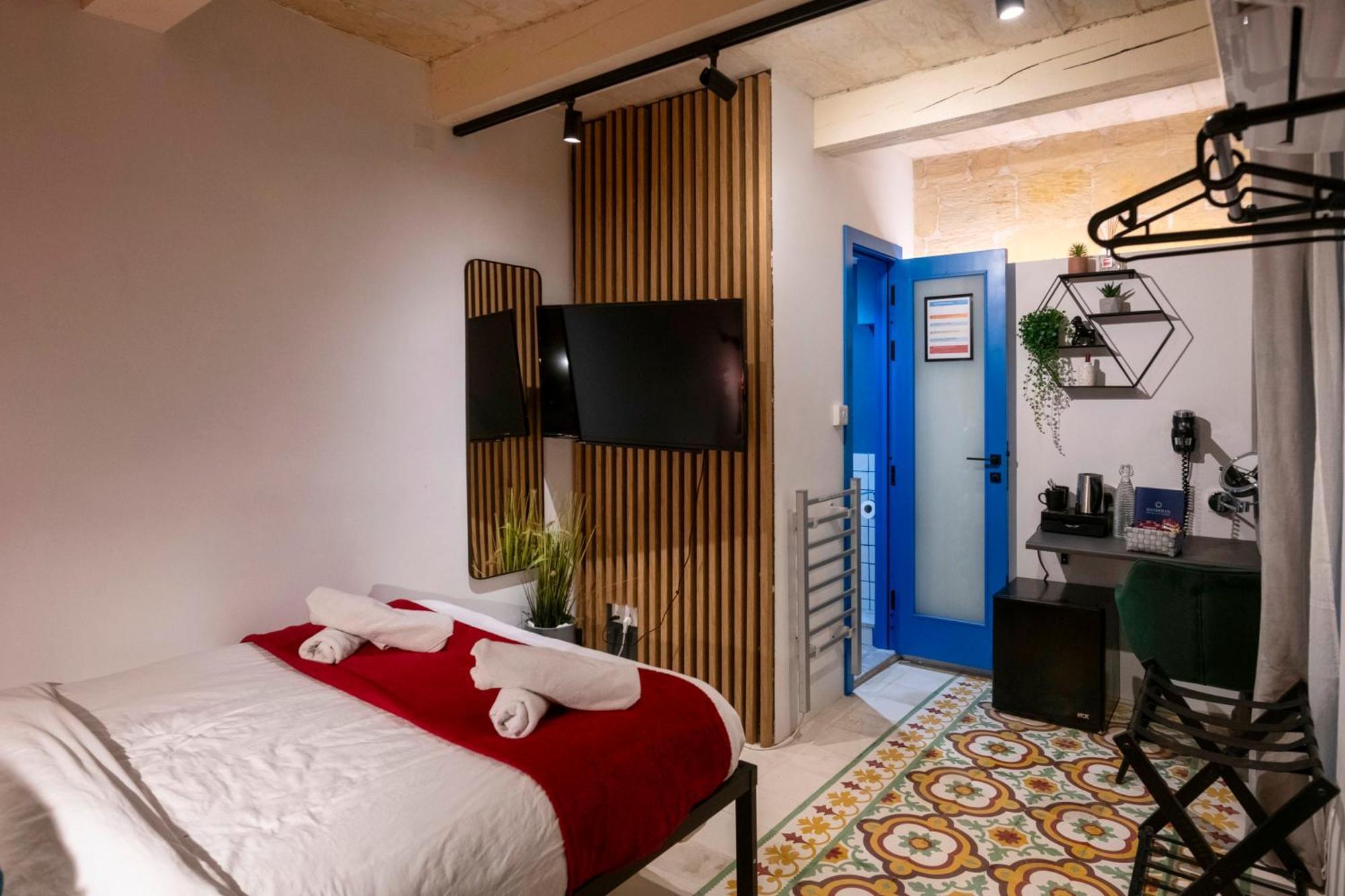Mandera'S Boutique Suites & Dorms Валетта Экстерьер фото
